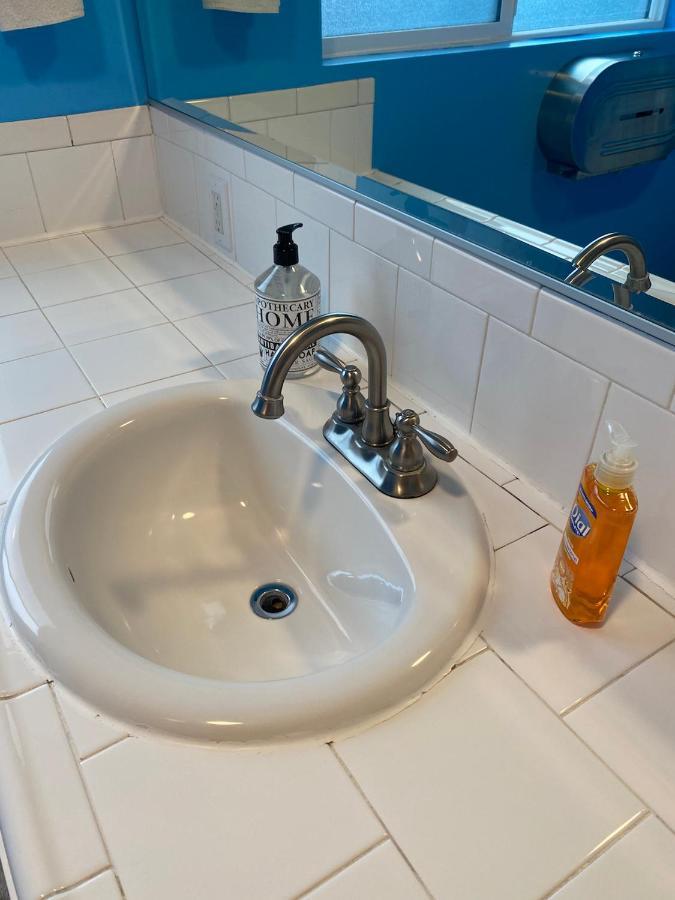 Small Private La Bedroom W Wifi - Private Fridge - Ac Near Usc - Exposition Park - Usc Memorial Coliseum - Banc Of California Bmo Stadium - Downtown Los Angeles Dtla - University Of Southern California Usc!!! Zewnętrze zdjęcie