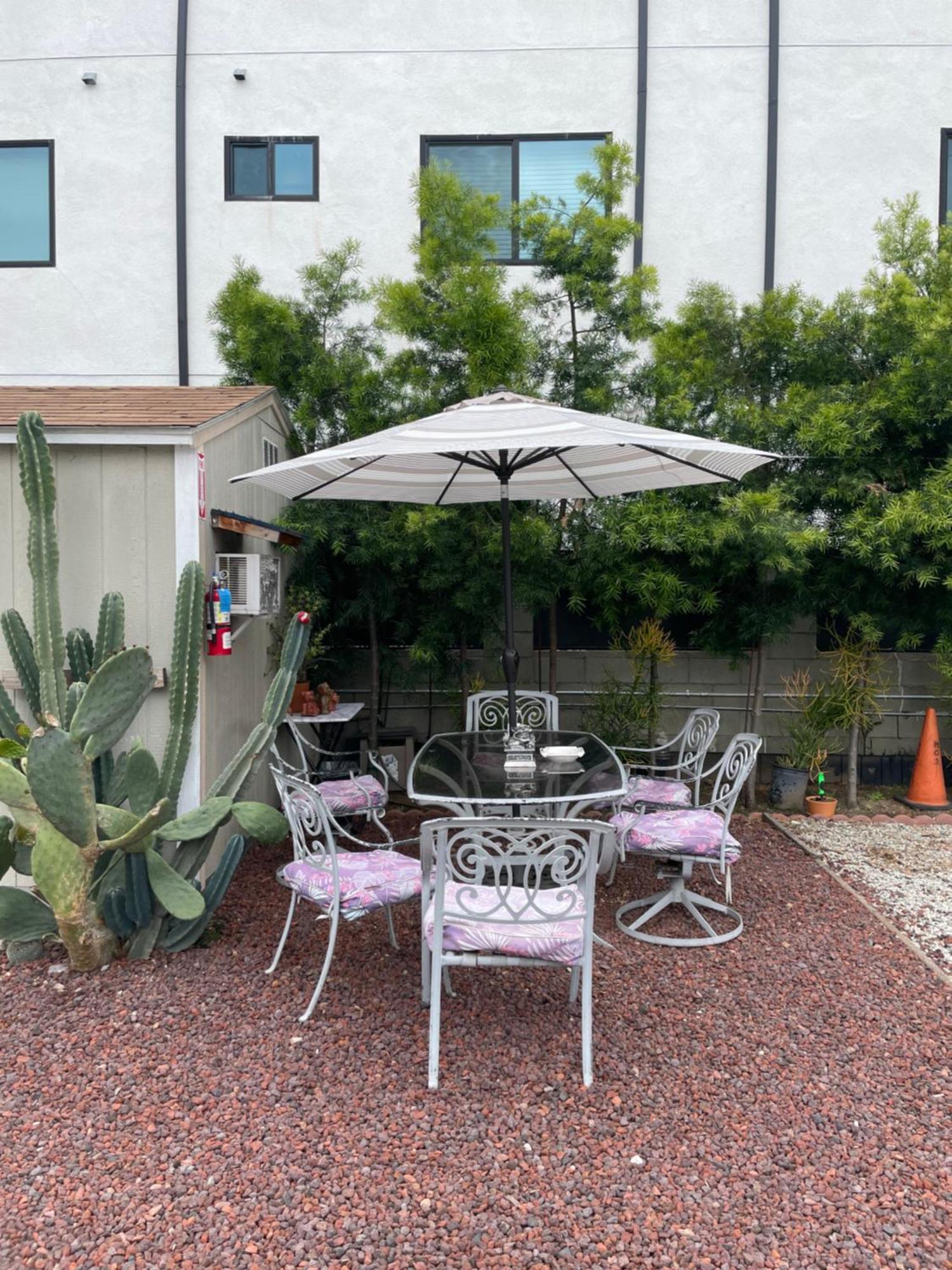 Small Private La Bedroom W Wifi - Private Fridge - Ac Near Usc - Exposition Park - Usc Memorial Coliseum - Banc Of California Bmo Stadium - Downtown Los Angeles Dtla - University Of Southern California Usc!!! Zewnętrze zdjęcie